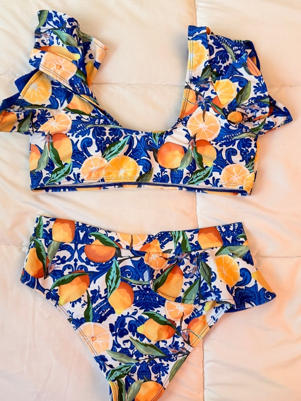 NWOT Women’s Blue Citrus Print Ruffle Two-Piece Swim Set - Picture 2 of 7